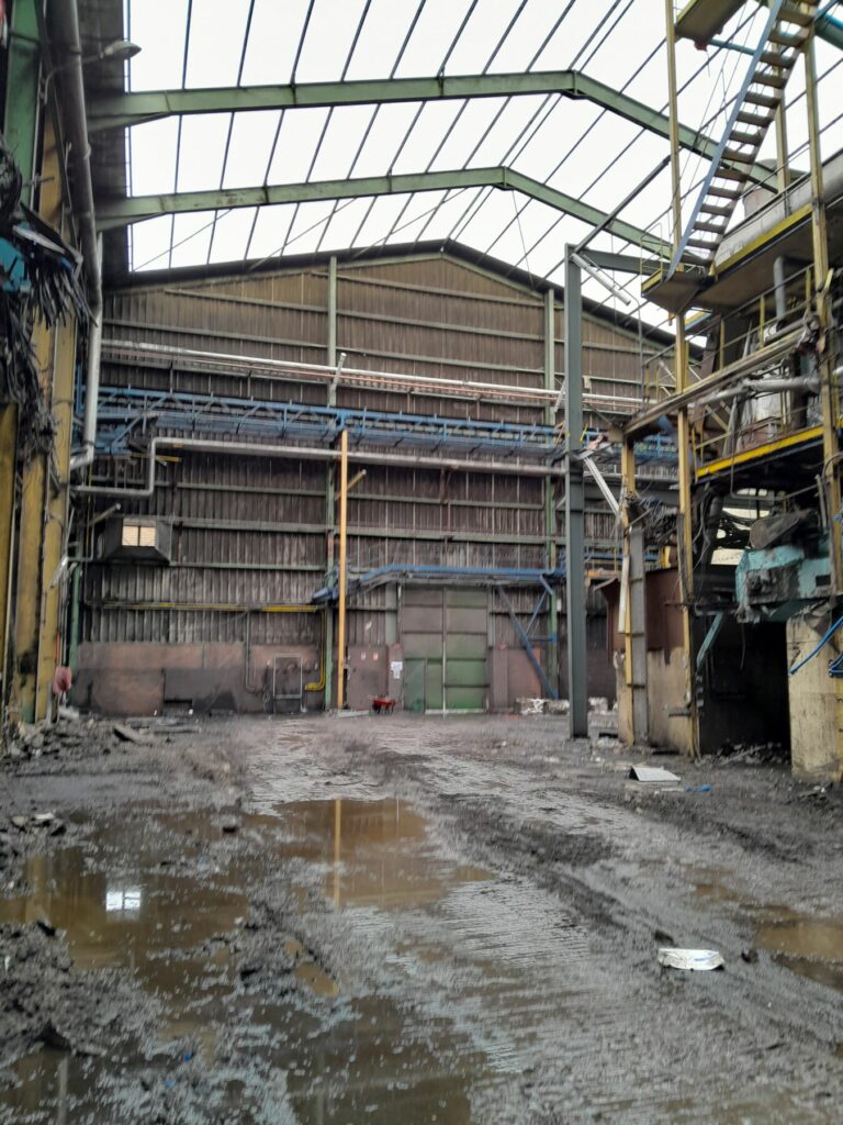 Chantier de démantèlement d'usine